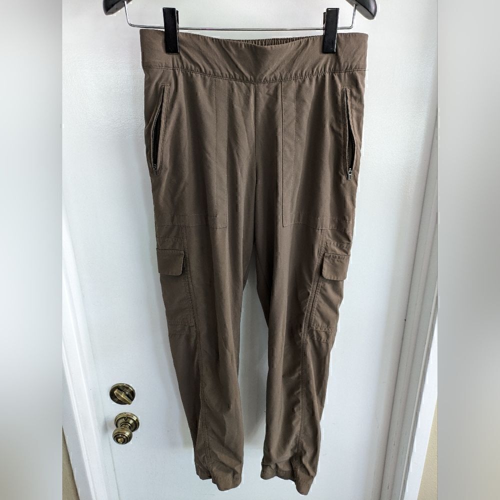 Athleta Chelsea cargo lined pants